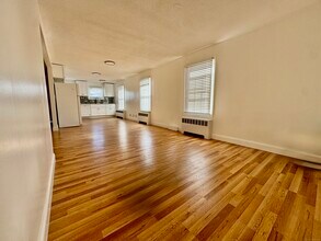 26 Elm St in Winchester, CT - Building Photo - Building Photo