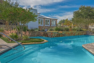 Santa Fe Ranch Apartments in Irving, TX - Foto de edificio - Building Photo