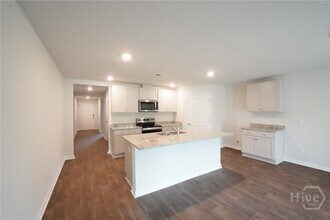 480 Coconut Dr in Bloomingdale, GA - Building Photo - Building Photo