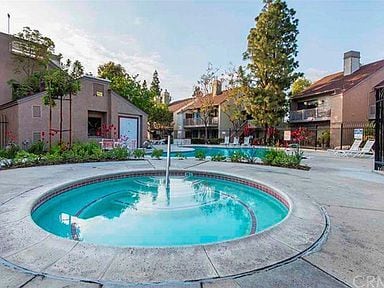 10641 Lakeside Dr S in Garden Grove, CA - Building Photo - Building Photo