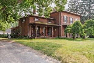 981 Latta Rd in Rochester, NY - Building Photo