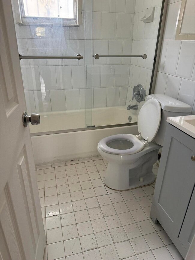 78 NE 59th Terrace in Miami, FL - Building Photo - Building Photo