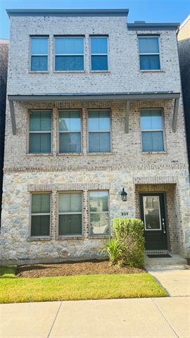 809 Cassandra Ct in Euless, TX - Building Photo - Building Photo