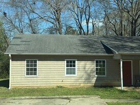 8170 Geiger St NW in Covington, GA - Building Photo