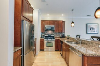 18-20-20 Knowlton St in Boston, MA - Building Photo - Building Photo