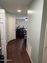 1401 S Palmetto Ave in Daytona Beach, FL - Foto de edificio - Building Photo