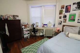 62 Egmont St in Brookline, MA - Building Photo - Building Photo