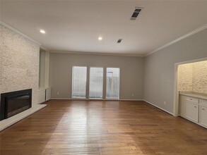11618 Cedar Creek Dr in Houston, TX - Building Photo - Building Photo