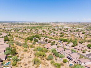 10423 E Hillery Dr in Scottsdale, AZ - Building Photo - Building Photo