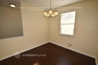 202 W Oaks Pl in Woodstock, GA - Foto de edificio - Building Photo