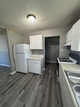 1122 E Stewart Cir in Wilmington, NC - Building Photo - Building Photo