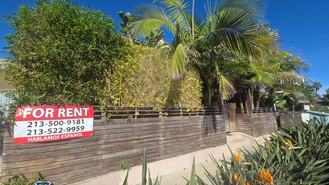 property at 4537 St Elmo Dr