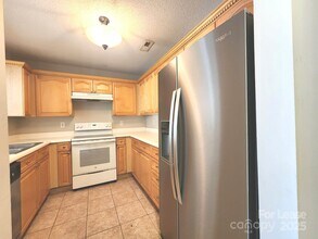 4021 Melrose Club Dr in Matthews, NC - Building Photo - Building Photo