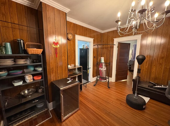 306 W John St in Champaign, IL - Building Photo - Building Photo