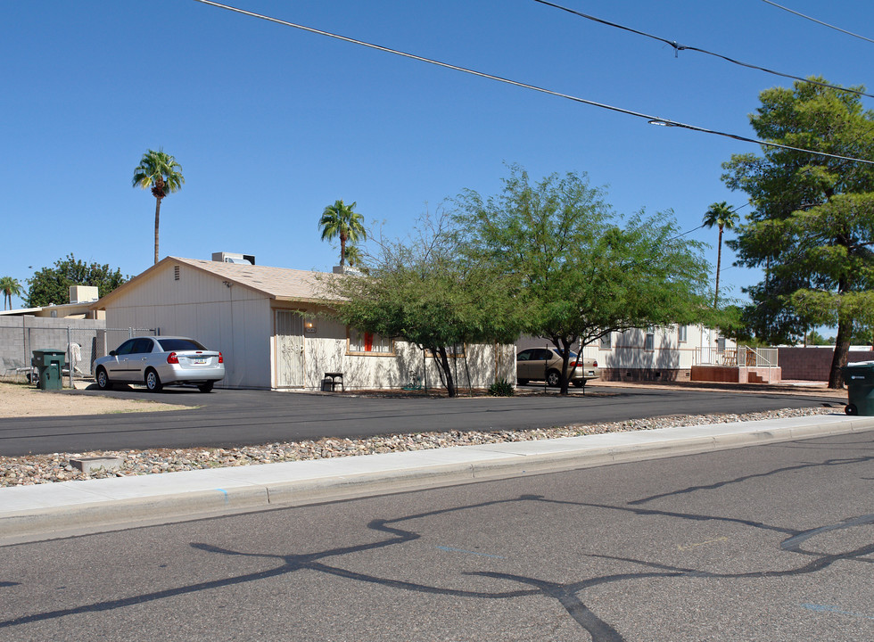 2434-2444 E Paradise Ln in Phoenix, AZ - Building Photo