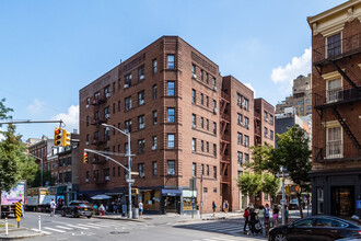 502-508 Hudson St in New York, NY - Foto de edificio - Primary Photo