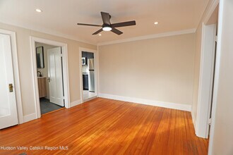 340 Main St in Saugerties, NY - Building Photo - Building Photo