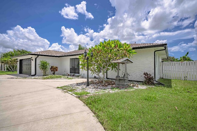 5307 17th Ave W in Bradenton, FL - Building Photo - Building Photo