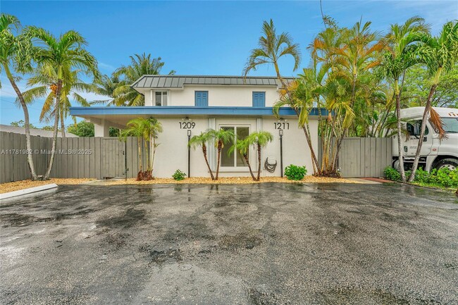 property at 1209 N Andrews Ave