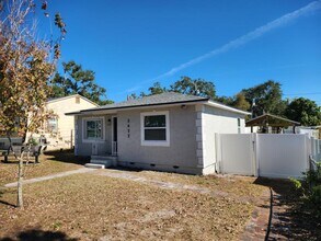 2422 23rd St S in St. Petersburg, FL - Building Photo - Building Photo