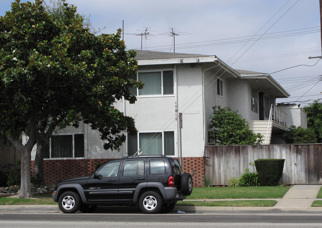 17815 Crenshaw Blvd in Torrance, CA - Building Photo - Building Photo