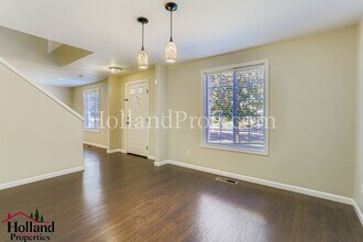 762 SE 60th Ave in Hillsboro, OR - Building Photo - Building Photo