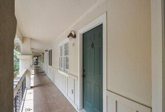 655 E Campus Rd in Athens, GA - Building Photo - Building Photo