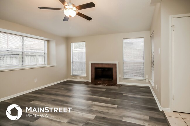 7819 Terra Cotta Dr in Houston, TX - Building Photo - Building Photo