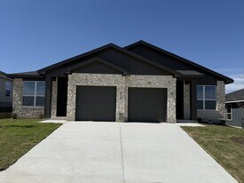 628 Pacific Crest Trl in Copperas Cove, TX - Building Photo