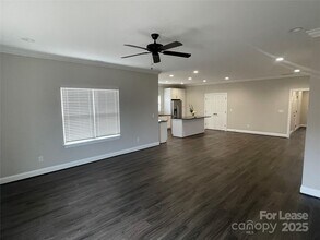 423 Dallas Stanley Hwy in Dallas, NC - Building Photo - Building Photo