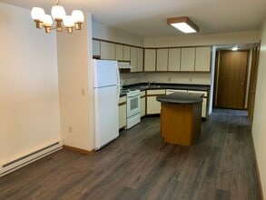 1133 Technology Way in Chippewa Falls, WI - Building Photo - Building Photo
