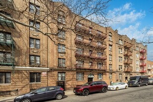 30-80 32nd St in Astoria, NY - Building Photo