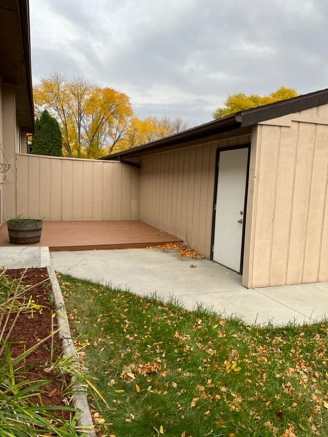 229 12th Ave E in West Fargo, ND - Building Photo - Building Photo