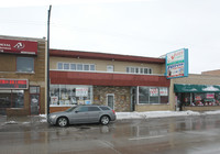 5710-5714 S Pulaski Rd in Chicago, IL - Building Photo - Building Photo