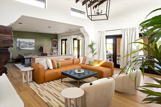 4744 Saguaro Pl in Paradise Valley, AZ - Building Photo - Building Photo