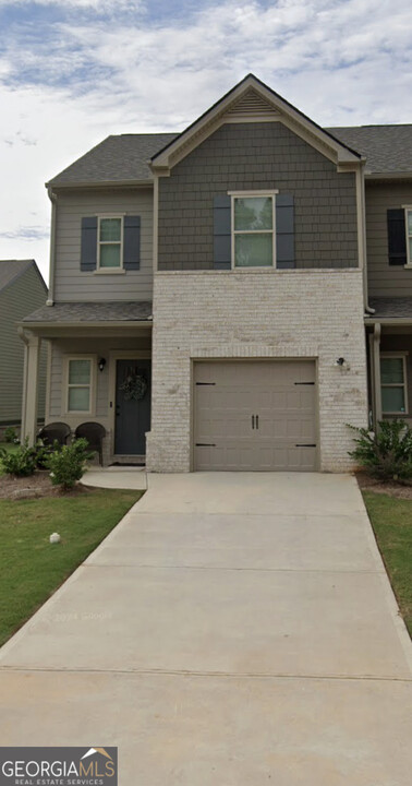 250 Skipjack Ct in Covington, GA - Building Photo