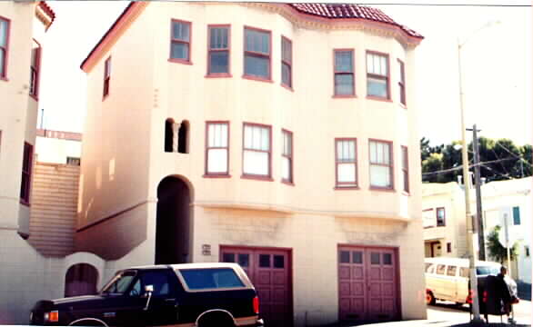 947-955 Judah St in San Francisco, CA - Building Photo - Building Photo