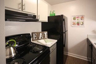 The Avalon in Chesterfield, MO - Building Photo