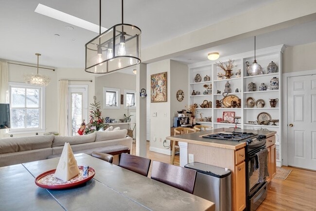 property at 275 River St