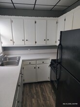 463 Linden St, Unit 2 fl in Fall River, MA - Building Photo - Building Photo