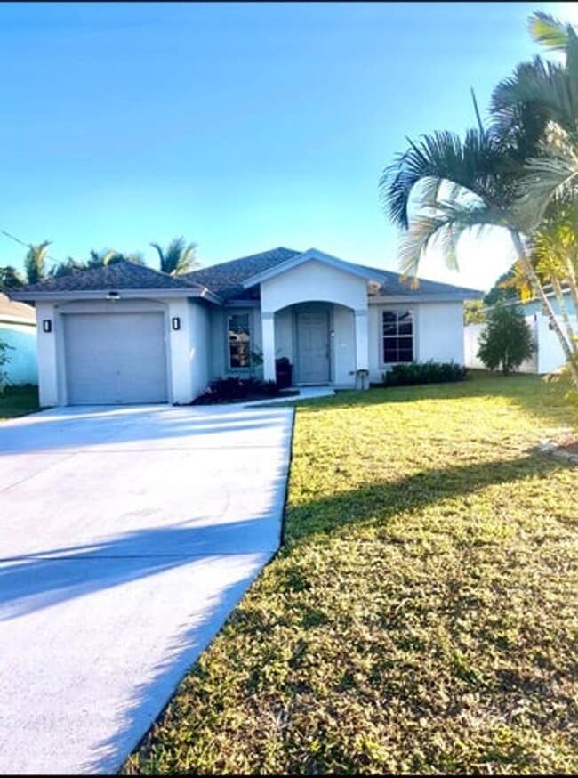 6934 Mitchell St in Jupiter, FL - Building Photo - Building Photo