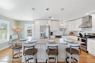 27809 Kings Kew in Bonita Springs, FL - Foto de edificio - Building Photo