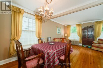 42 Hunt Club Dr in Toronto, ON - Building Photo - Building Photo