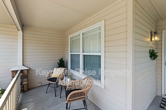 8333 N Duncan Ln in Boise, ID - Building Photo - Building Photo