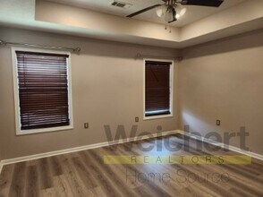 210 Stacy Dr in Paragould, AR - Building Photo - Building Photo