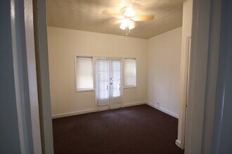 4217 S Grand Blvd in St. Louis, MO - Building Photo - Building Photo