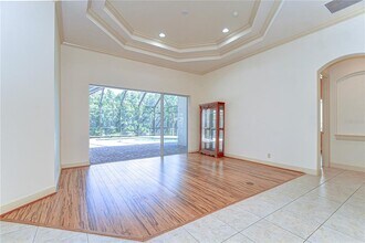 8474 Dunham Station Dr in Tampa, FL - Building Photo - Building Photo