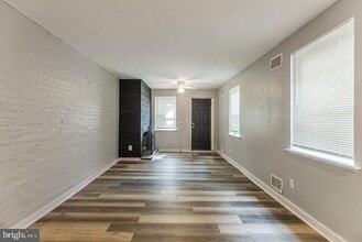 428 Dickinson St in Philadelphia, PA - Building Photo - Building Photo