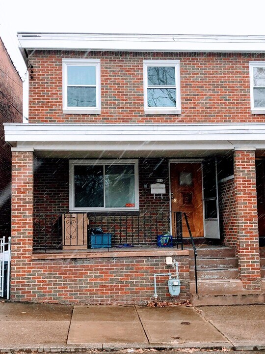 916 Portland St in Pittsburgh, PA - Building Photo