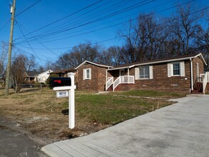 4010 Liberty St in Old Hickory, TN - Building Photo - Building Photo